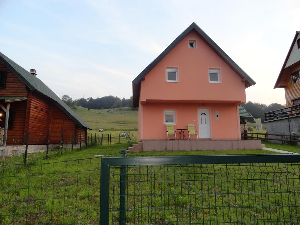 Guest House Happy Žabljak Exteriér fotografie